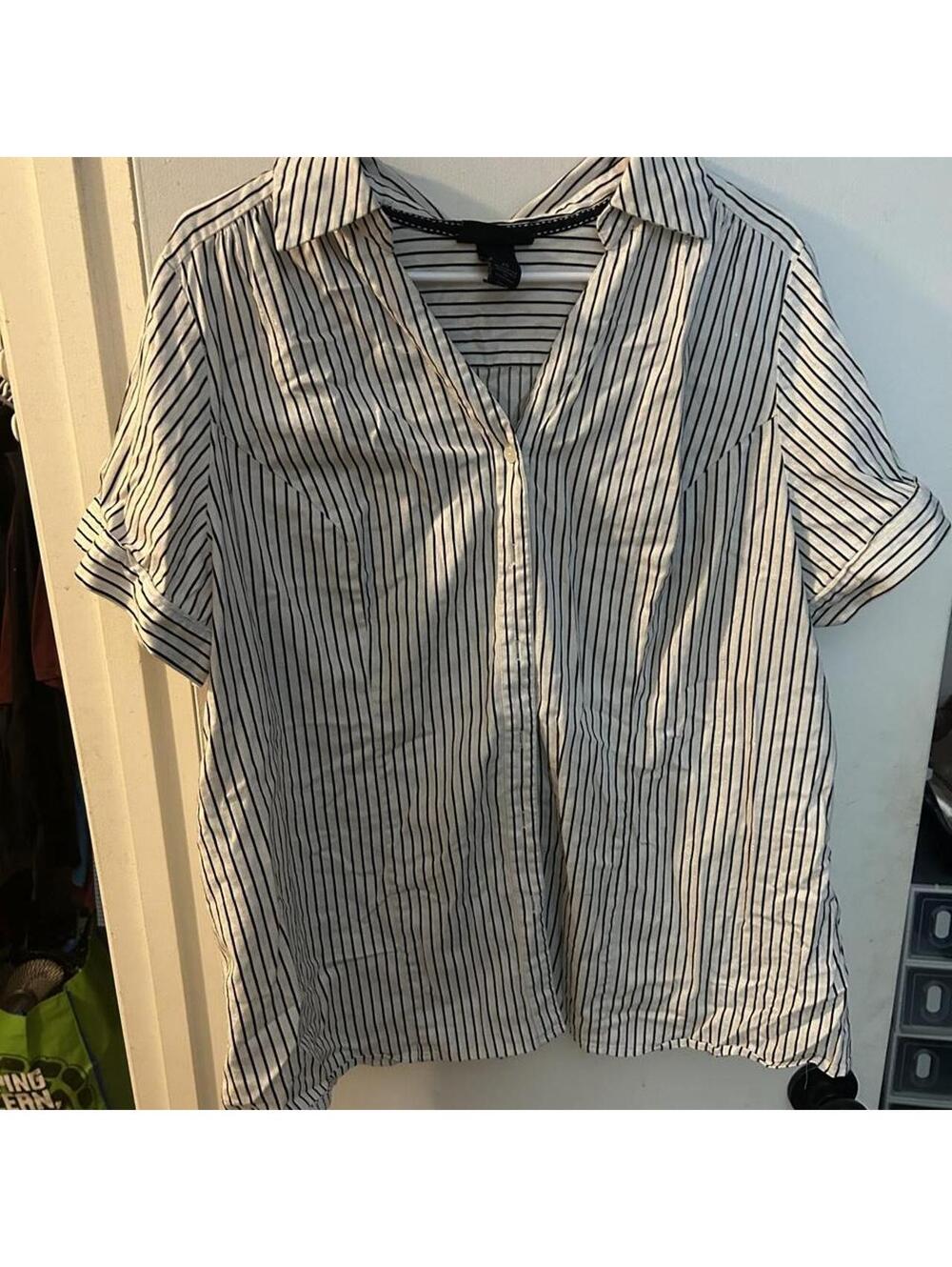 Lane Bryant white and black striped glittery button-up blouse in a size 24.